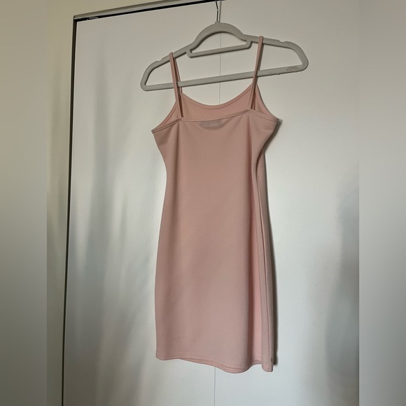 BABY PINK SNATCHED DRESS - Picture 3 of 6